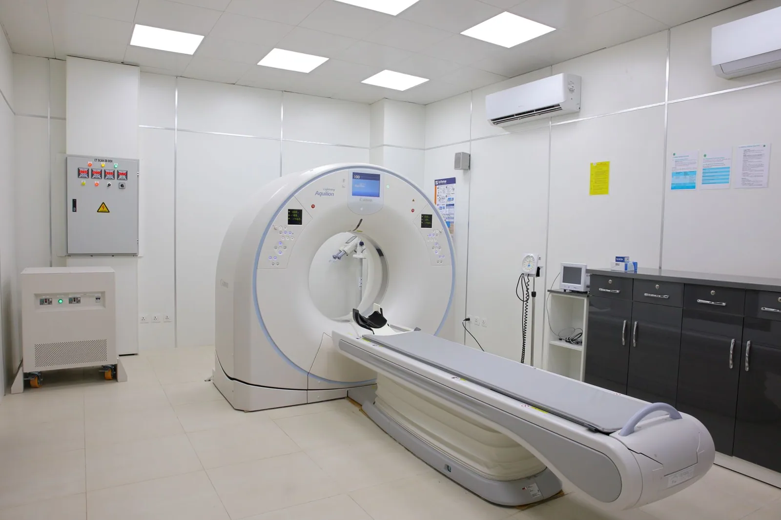 Illustrative photograph of a professional clinical setting accompanying information about Cheekbone Reduction