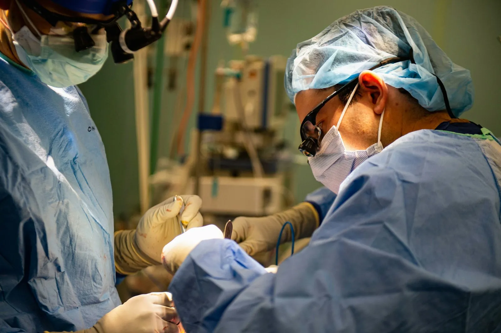 A surgeon preparing, illustrating experience with a specific operation.