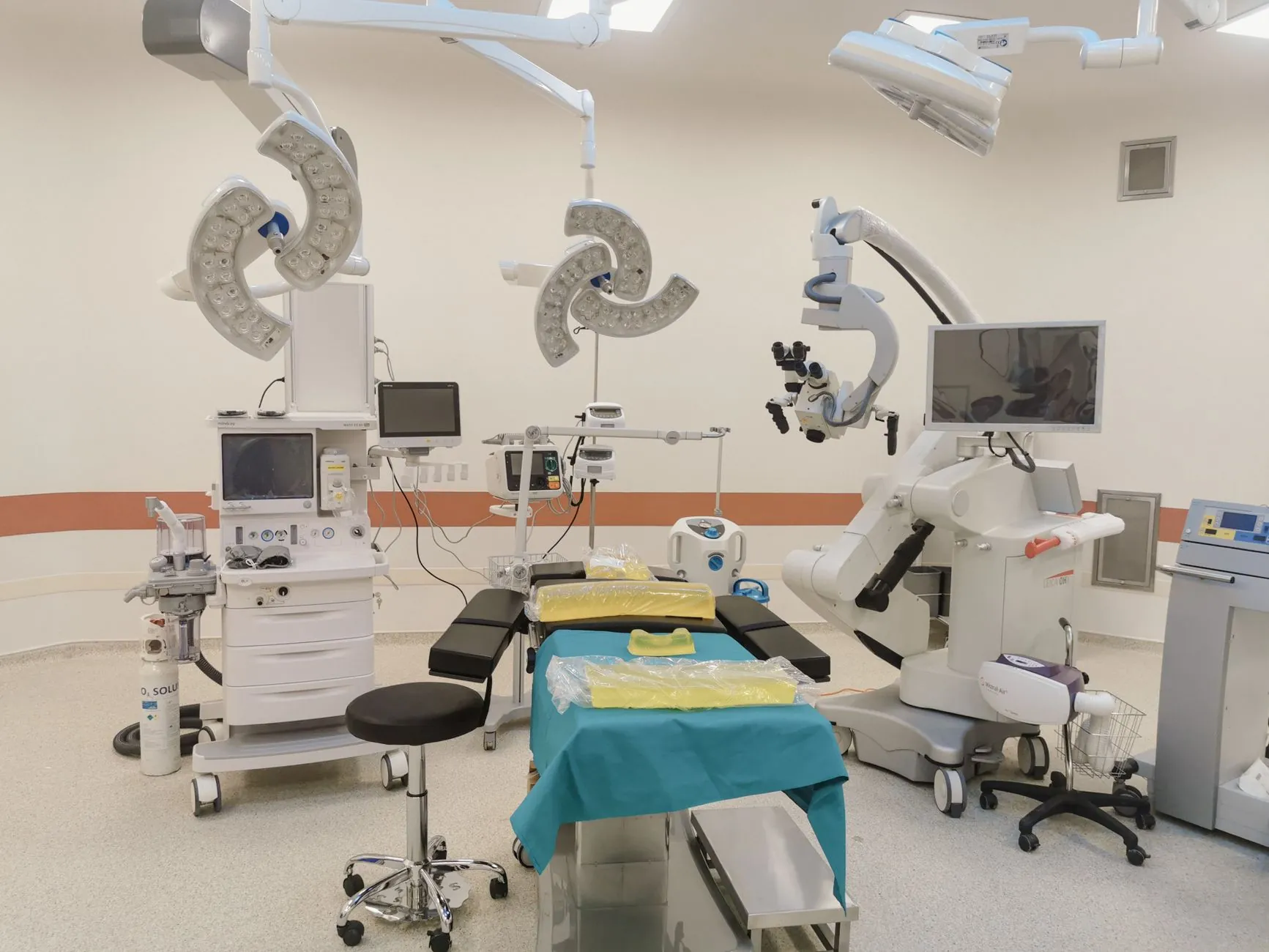 An equipped operating theatre, illustrating what hours of anaesthesia require.