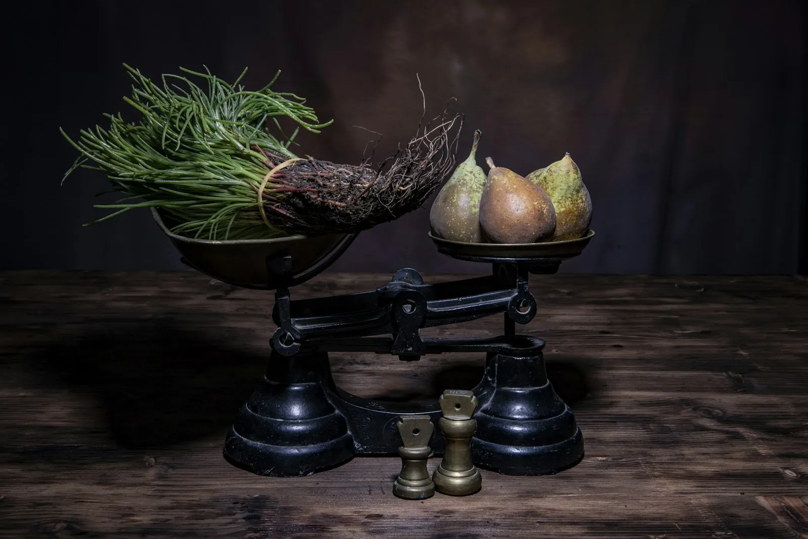 Scales and weights, illustrating why a stable weight matters more than a target figure.