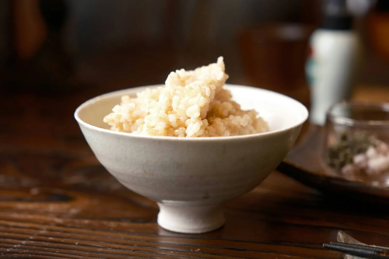 A bowl of rice porridge, illustrating the soft plain food that suits the first days after surgery.
