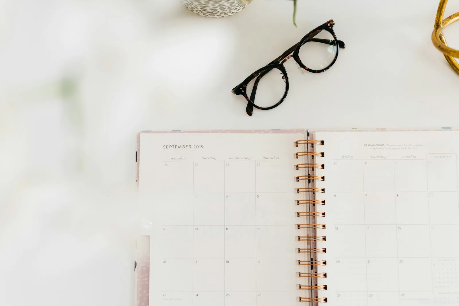 Weeks marked on a calendar, illustrating a recovery measured in months.
