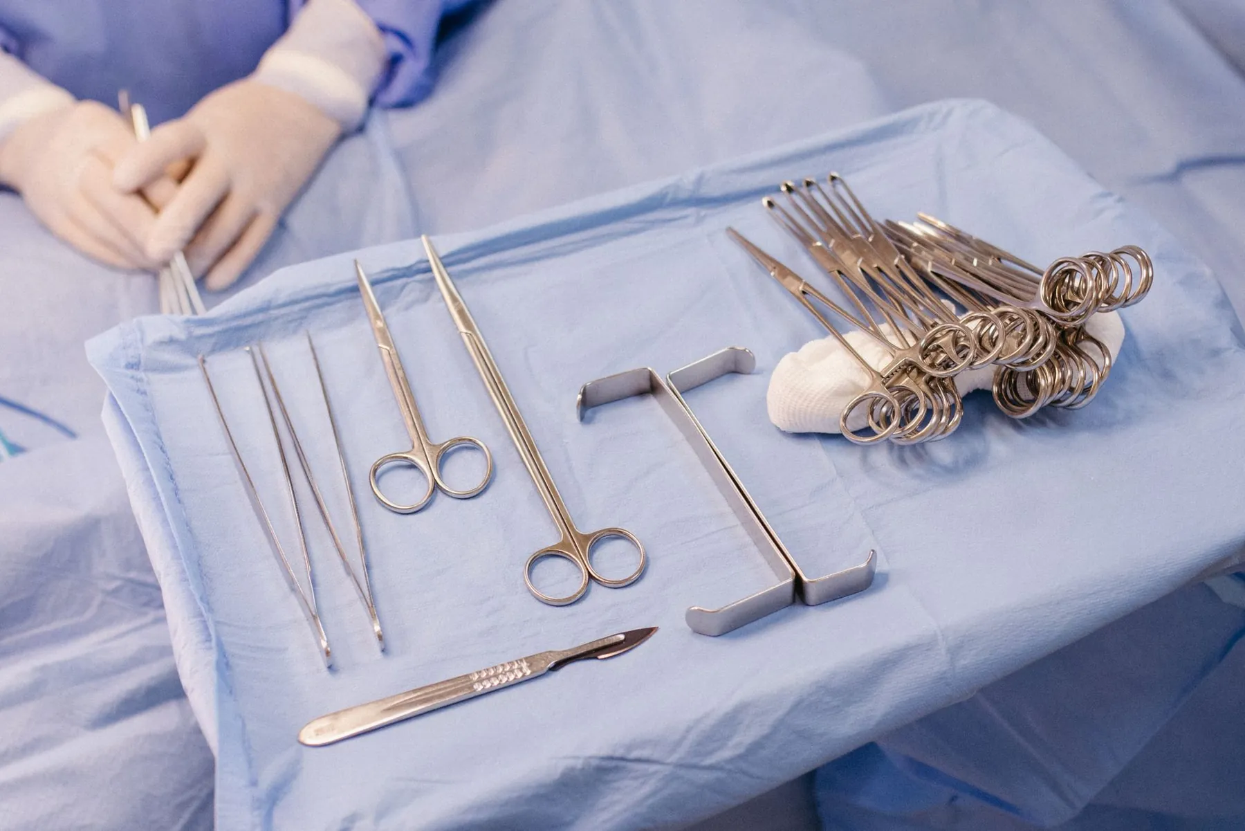 Instruments laid out before an operation, illustrating a planned surgical sequence.